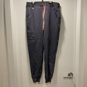 Figs Zamora jogger scrub pants. Never worn. Grey size small petite